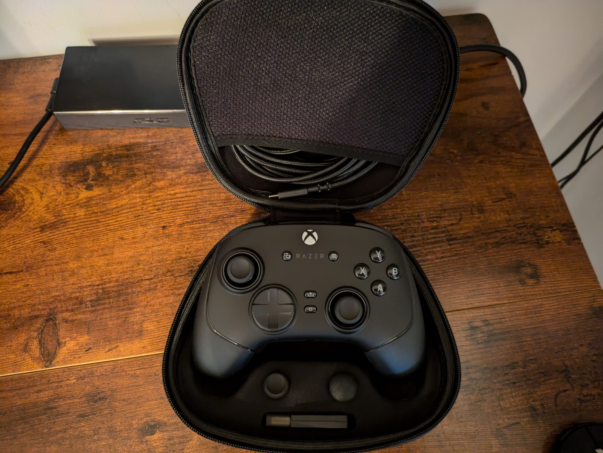 Razer Wolverine V3 Pro Controller For Xbox & PC – Used, No Dongle (RZ06-05200100)